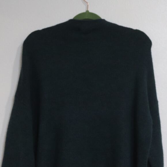 Urban Outfitters Silence + Noise Green Funnel Neck Oversized Sweater Sz M - Picture 7 of 11